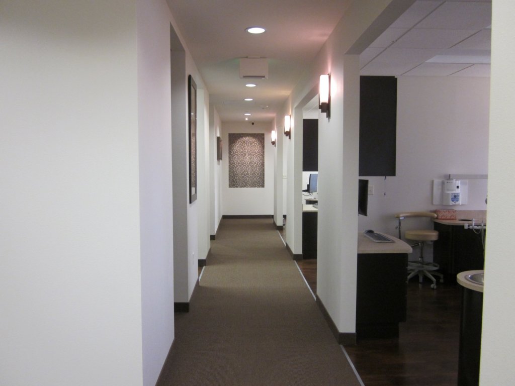 Hallway photo for Dallas Uptown Endodontics in Dallas TX